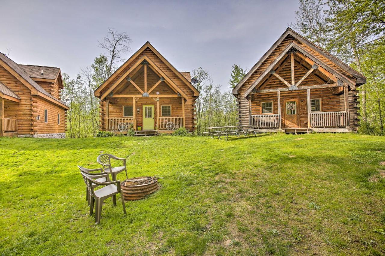 Resort Cabin With Fire Pit Golf, Hike And Play! Rothbury Eksteriør billede